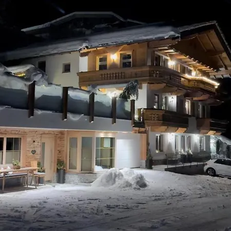 Landhaus Rieder Im Zillertal - Apart Arena Blick * Aschau Im Zillertal